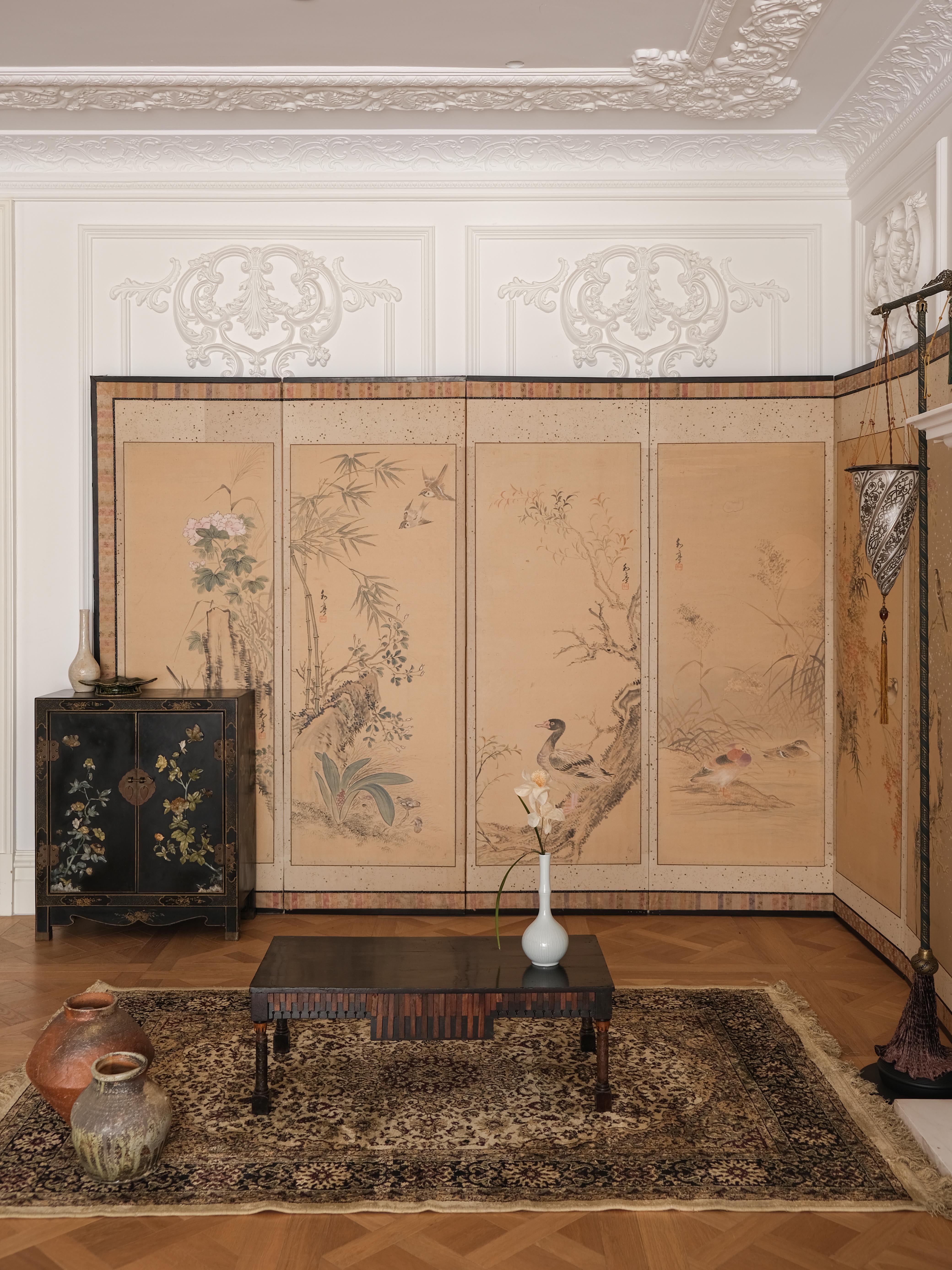 SIDE HALL 1